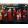 Image 1 : 8 FIRE EXTINGUISHERS