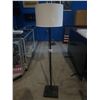 Image 1 : FLOOR LAMP