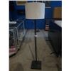 Image 1 : FLOOR LAMP