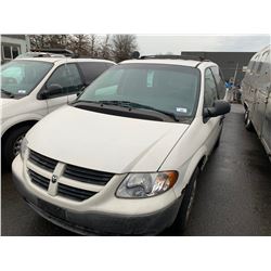 2007 DODGE CARAVAN, WHITE, GAS, AUTOMATIC, VIN#1D4GP21R87B206980, 114,766KMS, RD,CD,PL,AC, DENT