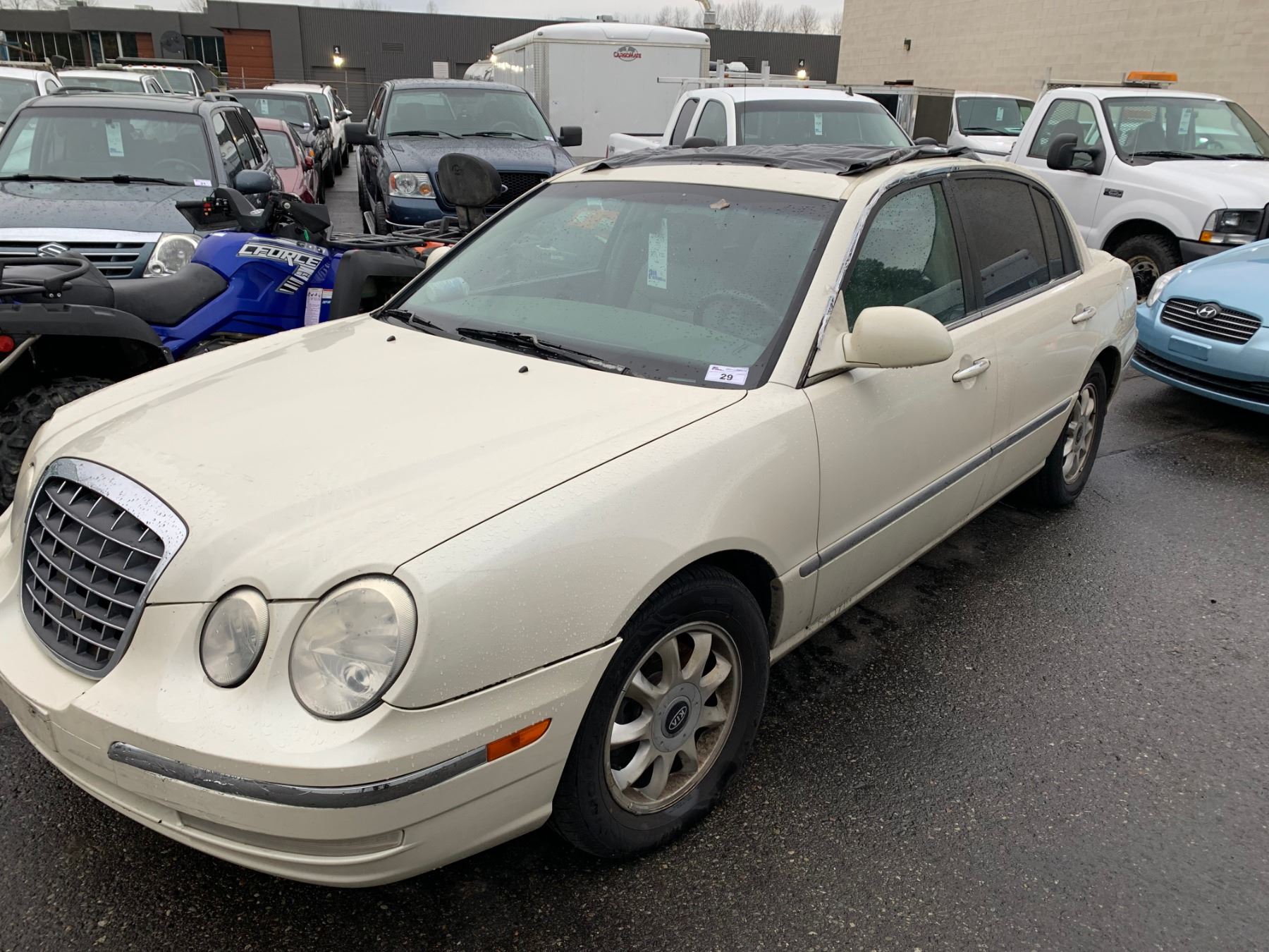 2005 KIA AMANTI, 4DR SEDAN, WHITE, VIN # KNALD124155067138
