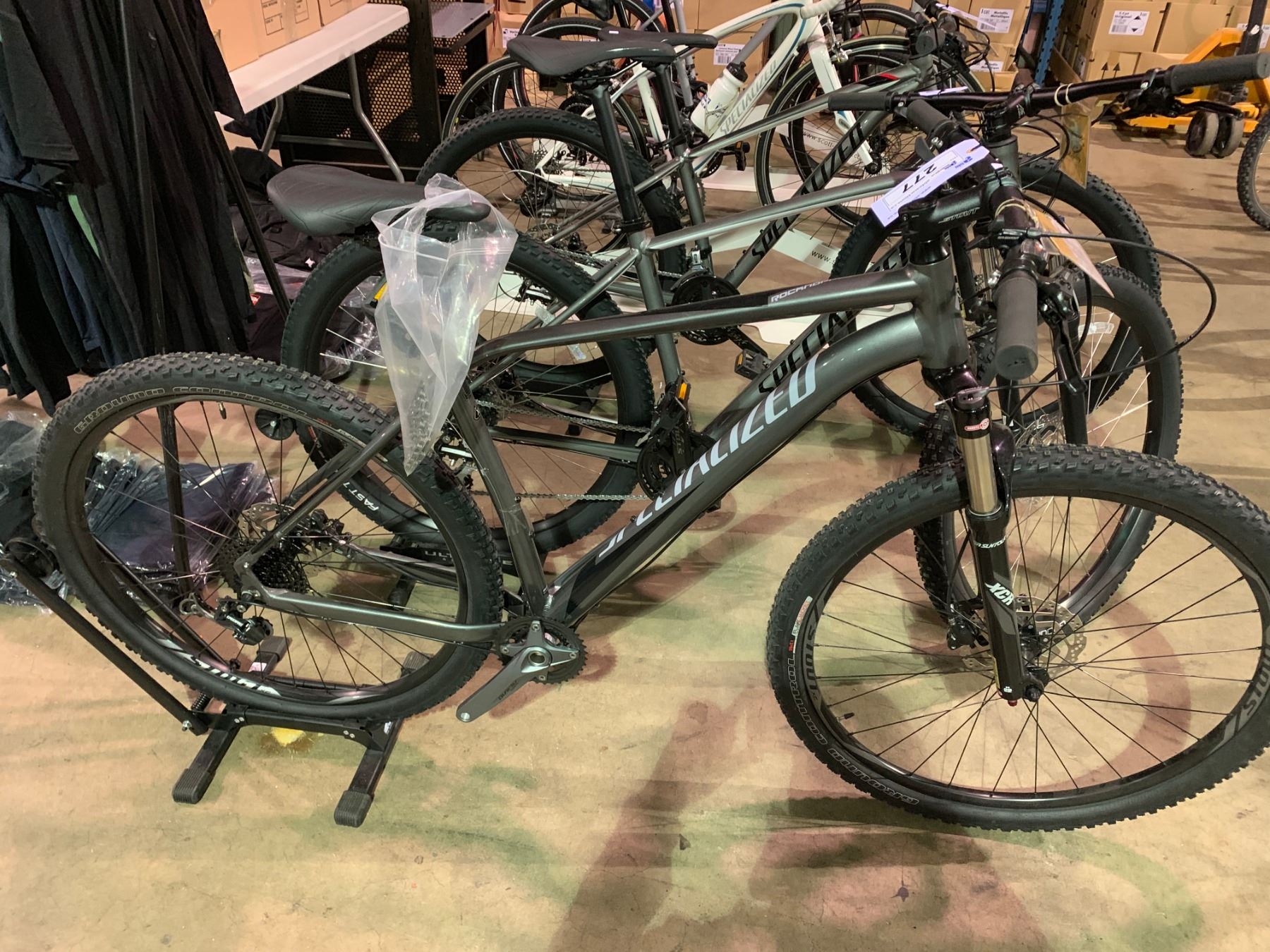 SILVER SPECIALIZED ROCKHOPPER 18 - SPEED, FRONT SUSPENSION MOUNTAIN ...