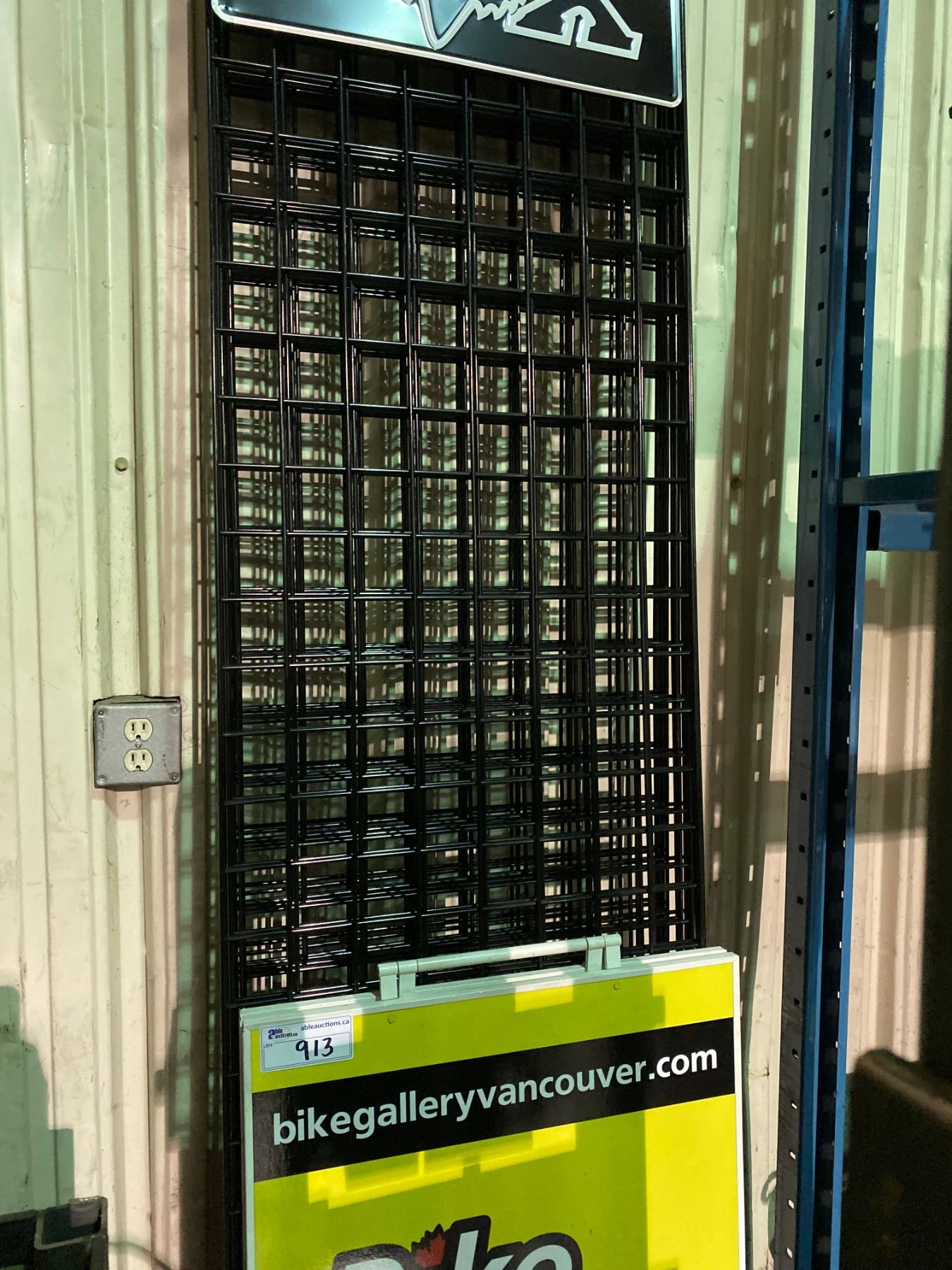 ASSORTED DISPLAY RACKING, BLACK METAL RACK & DISPLAY FOLDING SIGN ...