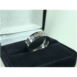 SILVER COLOUR TITANIUM STEEL RING WITH 9 CUBIC ZIRCONIUMS, SIZE 12, JEWELRY BOX NOT INCLUDED