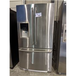 STAINLESS STEEL ELECTROLUX FRENCH DOOR REFRIGERATOR WITH BOTTOM FREEZER AND WATER + ICE