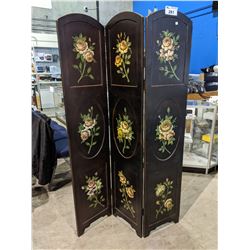 3 PANEL PAINTED WOOD ROOM DIVIDER