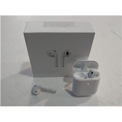 APPLE AIRPODS WITH CHARGING CASE