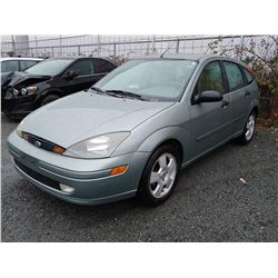2004 GREY FORD FOCUS ZX5 HATCHBACK, GASOLINE, VIN