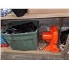 Image 2 : INFLATABLE ARCHWAYS INCLUDING BLOWER, SAND BAGS, VELCRO SIGNAGE AND MORE