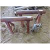 Image 1 : LOT OF 2 SAW HORSES AND BOTTLE JACK