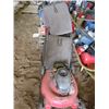 Image 2 : LAWNMOWER (WITH 2 BAGS) *YARD MACHINES* (21" BLADE)
