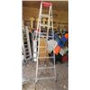 Image 2 : ALUMINUM LADDER (EAGLE PRO PROFESSIONAL) *8'*