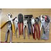 Image 1 : LOT OF MISC TOOLS (PLIERS, CUTTING PLIERS, ETC)