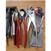 Image 2 : LOT OF MISC TOOLS (PLIERS, CUTTING PLIERS, ETC)