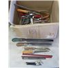 Image 1 : LOT OF MISC TOOLS (FILES, UTILITY KNIVES, HACKSAW BLADES, ETC)