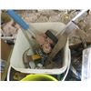 Image 8 : LOT OF SHOP ITEMS (BATTERY CHARGER, CHAINS, ELECTRICAL CORDS, MISC TOOLS)