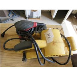 LOT OF 2 POWER TOOLS (SKIL MICRO FILTER HAND GRINDER) *SKIL 3  X 2  BELT SANDER*
