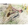 Image 3 : LOT OF TWO RAKES (5 WHEEL) *3 PTH* (SIDE DELIVERY)