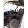 Image 5 : 1987 Ford E350 Econoline Regency motorhome