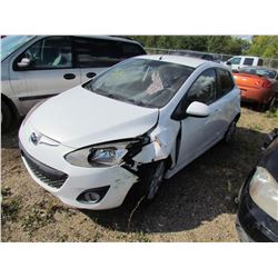 2011 Mazda 2 (white)