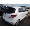 Image 3 : 2011 Mazda 2 (white)