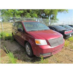 2010 Dodge Grand Caravan (red)