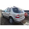 Image 4 : 2002 MERCEDES ML320 (GOLD)
