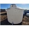 Image 1 : 1700 GALLON POLY WATER TANK