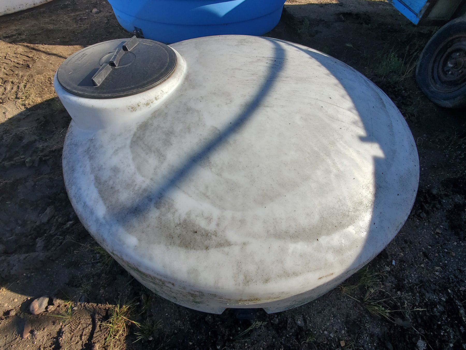 250 GALLON POLY WATER TANK Schmalz Auctions