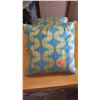 Image 2 : Qty 2 Pacific Home Throw Pillows (Blue/Yellow)