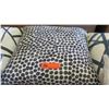 Image 2 : Qty 2 Matching Spotted Throw Pillows