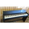 Image 2 : Roland Digital Piano Model F-140R
