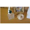 Image 2 : Accent Décor: Whale's Tail, Sailboat, Tray, Picture Frame, Wood Balls, etc.