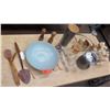 Image 1 : Wooden Kitchen Utensils, Salt & Pepper Shakers, Stone Accent Decor, etc.