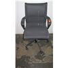 Image 2 : Executive Black Mesh Wheeled Rolling Office Chair w/ Armrests