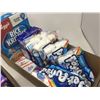 Image 1 : Lot of Rice Krispies, Marshmallows, Chocolate Bars and Graham Crackers