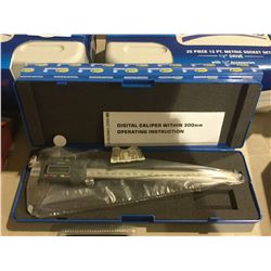 NEW Digital Caliper