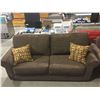 Image 3 : NEW Love Seat, Sofa Set w/ Throw Pillows Lot of 2