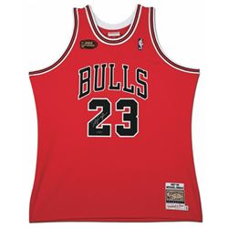 Michael Jordan Signed Chicago Bulls Jersey (UDA COA)