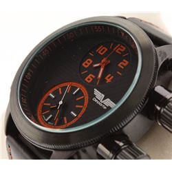 Deporte Sutton Dual Timezone Gascap Men's Watch