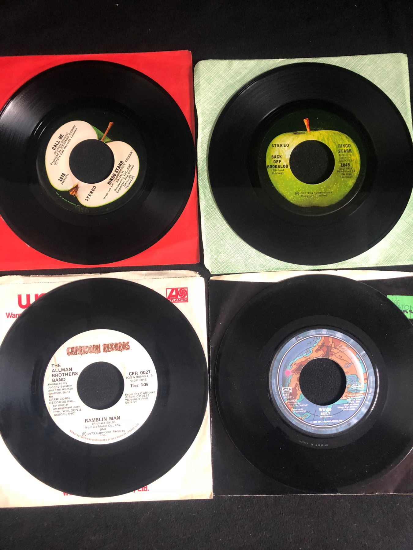 VINYL RECORD LOT (45's)