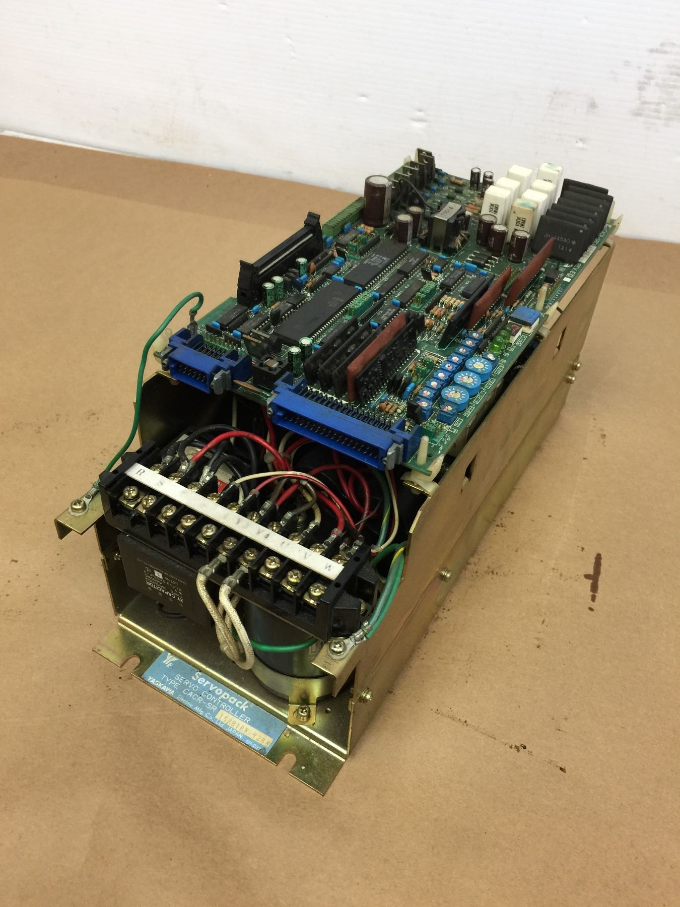 Yaskawa CACR SR15BB1BF Servopack Servo Controller BTM Industrial
