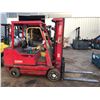 Image 1 : 5100 Lb Clark Lift Truck