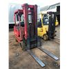Image 2 : 5100 Lb Clark Lift Truck