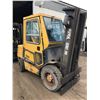 Image 1 : 6000 Lb Yale Yard Lift Truck