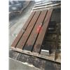 Image 1 : 39.25" x 20" T-Slotted Table