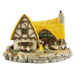 Snow White and the Seven Dwarfs Cottage Figure.