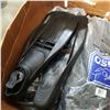 Image 2 : BOX OF FLIPPERS