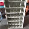 Image 3 : 7 TALL METAL SHOP ORGANIZER