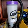 Image 2 : BACKPACK VACUUM